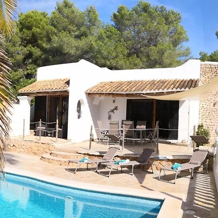 Private Villa Mit Eigenem Pool Unter Palmen 칼라 렌야 외부 사진
